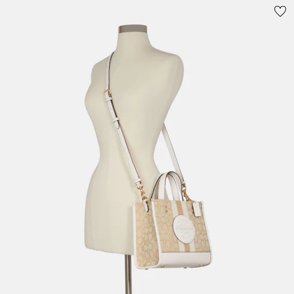 Coach Dempsey 22 Crossbody